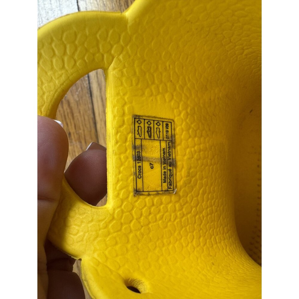 Crocs Handle It Rain Boots Kids Size C7 Yellow Waterproof Pull On 12803 Unisex - Picture 2 of 6